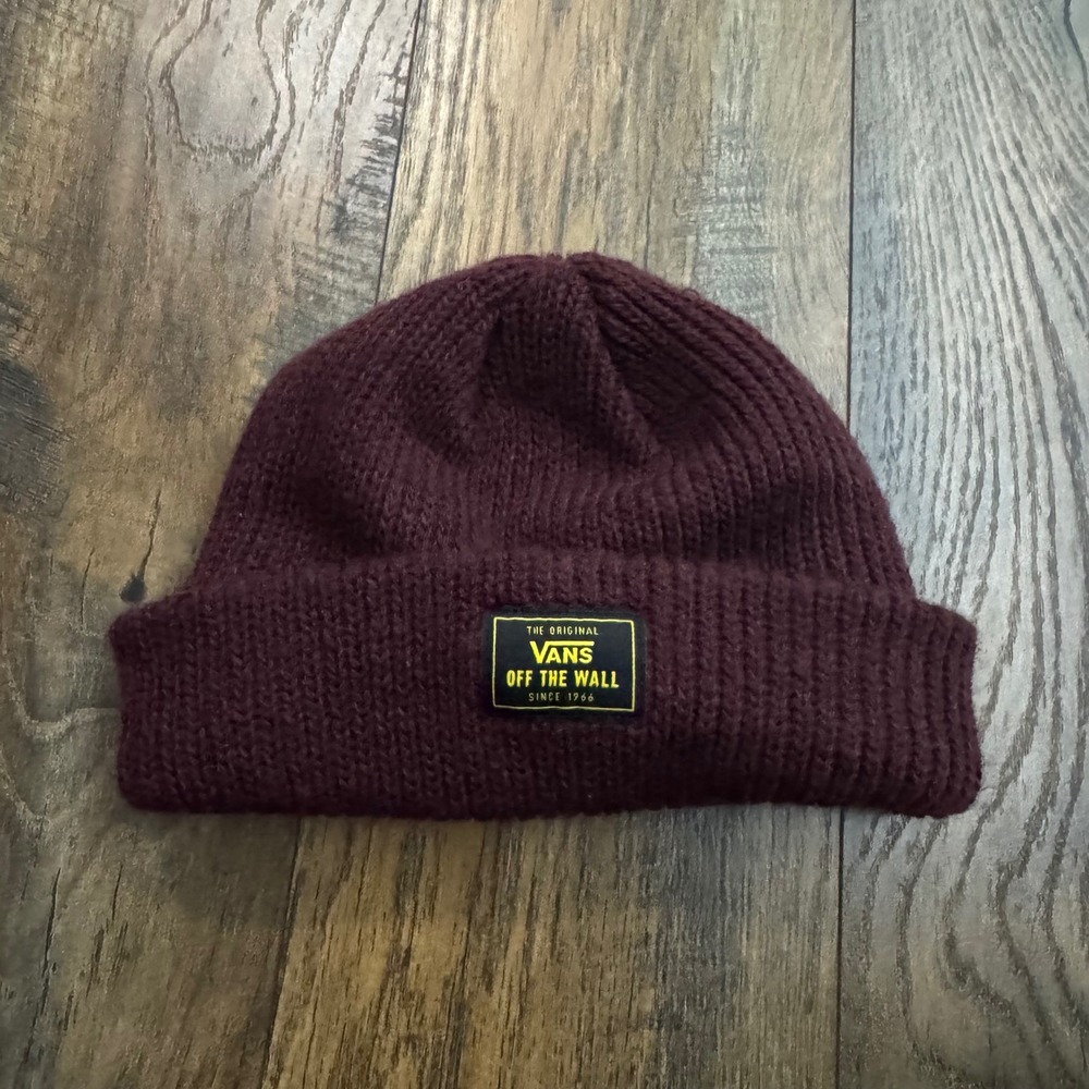 Vans Off The Wall Knit Beanie Maroon Burgundy Cuffed Hat Skater Streetwear